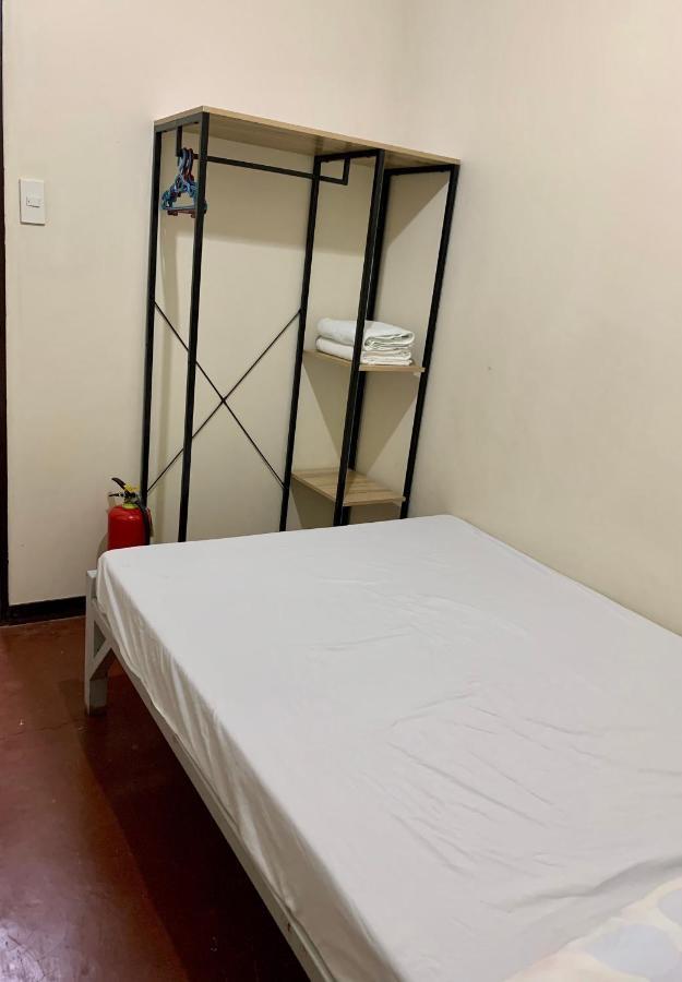 Mybed Dormitory Cebu Esterno foto